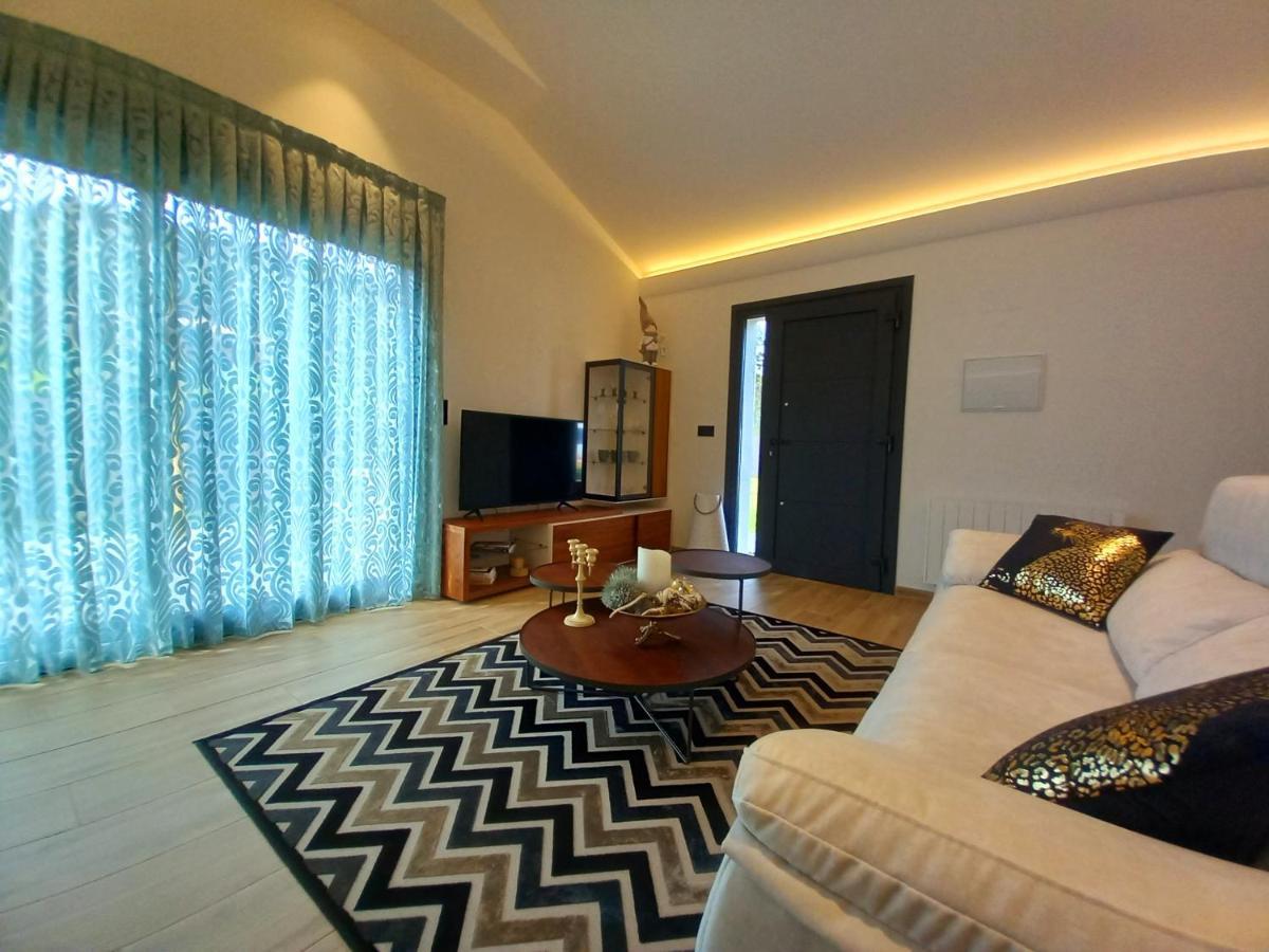 Apartamento Puerto Franco Jove  Exterior foto